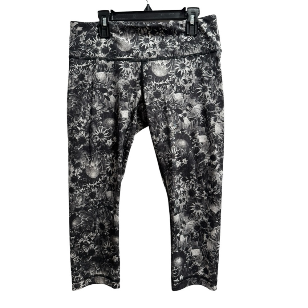 Lululemon Womens‎ Floral Print High Rise Cropped Legging Gray, size 8